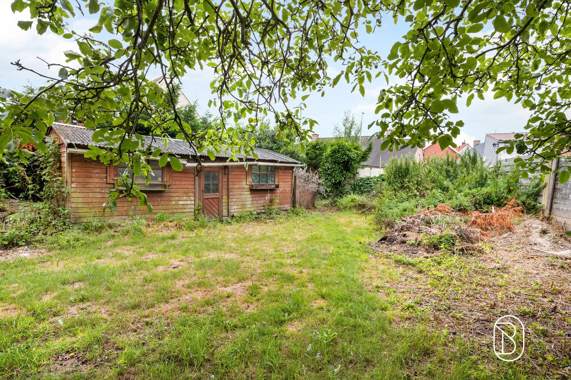 Te renoveren / af te breken woning met POTENTIEEL en uitweg - foto 2