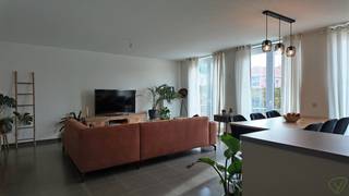 Dit instapklaar en stijlvol afgewerkt appartement in Normandische stijl biedt een aangename woonervaring met veel licht en comfort. Dankzij...