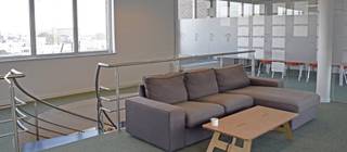  * Duplex kantoor 515m² op de 5de en 6de verdieping * Talrijke mogelijkheden * Grote raampartijen en veel lichtinval * Beveiligde toegang * Aan de...