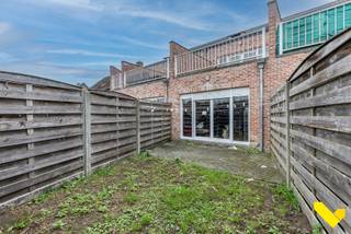 Energiezuinig appartement met tuin en ondergrondse staanplaatsDit recent appartement (bouwjaar 2010) bevindt zich op een uitstekende locatie aan de...