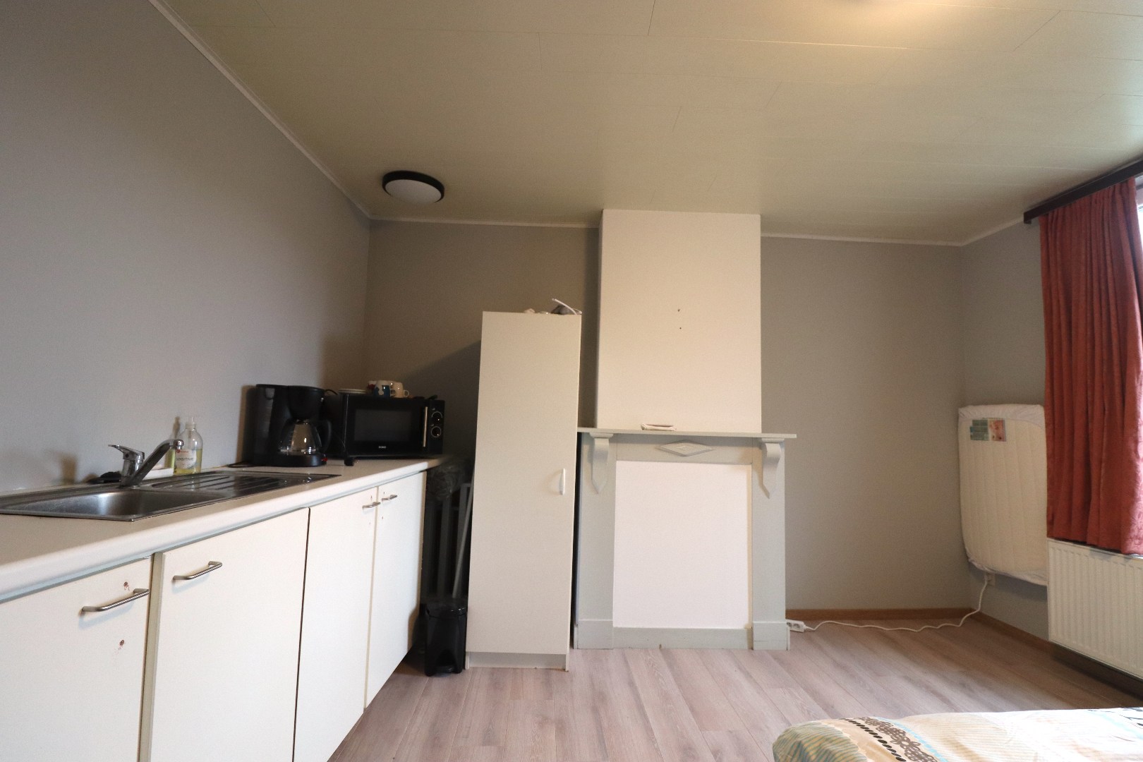 Commercieel handelspand van 146 m2 te huur in het centrum van Hamme - foto 4