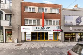 Cet espace commercial est situé au centre de Lommel. C'est une excellente opportunité d'investissement pour les entrepreneurs à la recherche d'un...