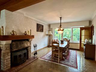 Deze ruime woning aan de Dorpstraat in Leefdaal biedt het perfecte evenwicht tussen rust, ruimte en bereikbaarheid. Dankzij de centrale ligging...