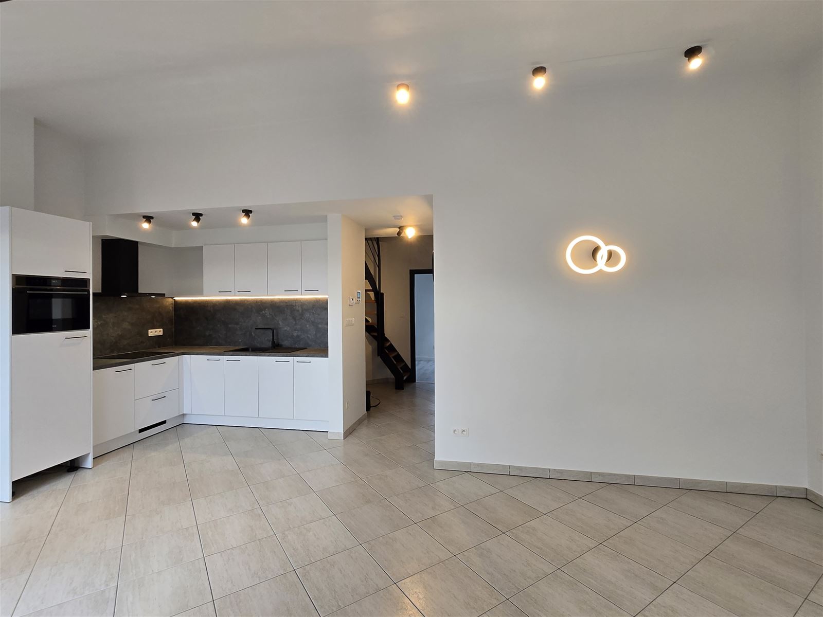 1 Slaapkamers appartement centrum Bilzen. - foto 3