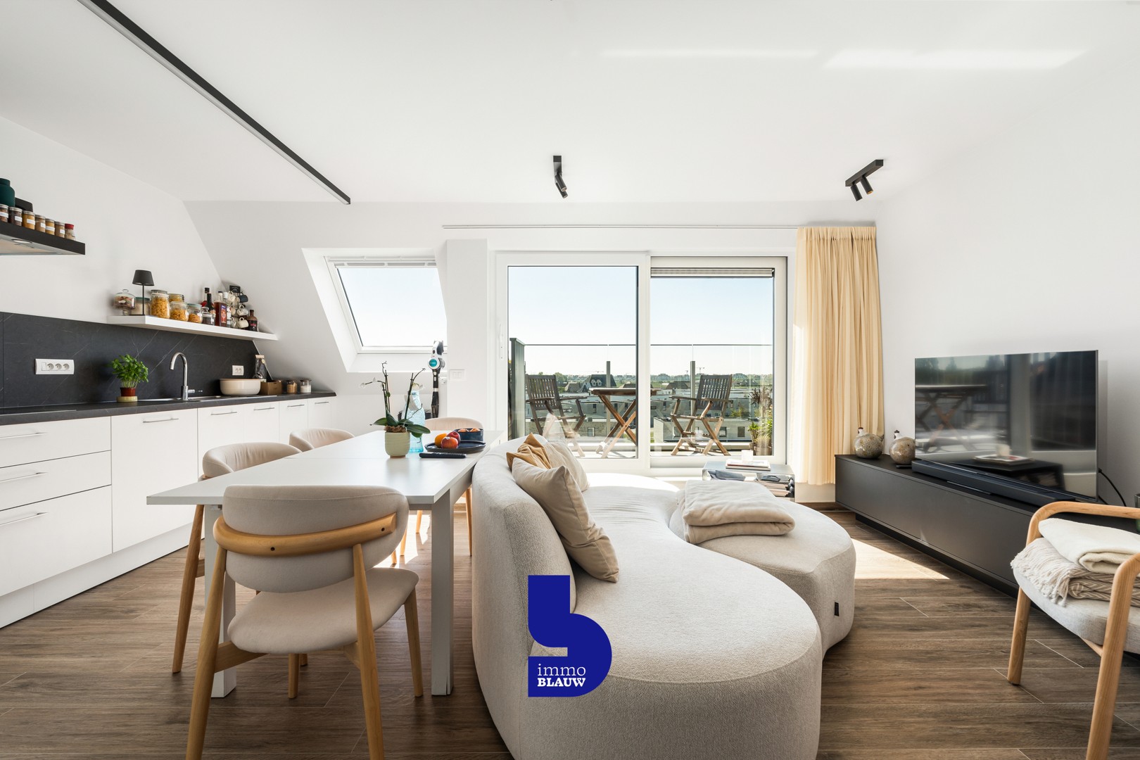 Recent appartement met panoramisch zicht - foto 2
