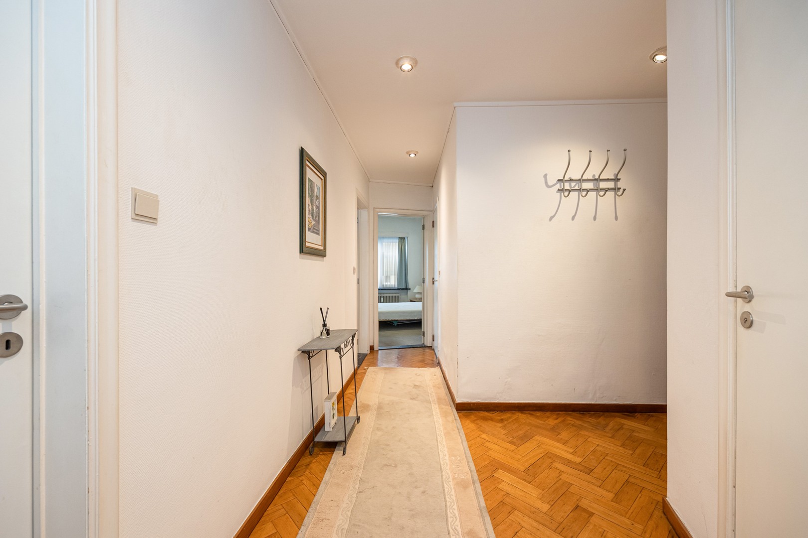 RUIM TWEE SLAAPKAMER APPARTEMENT - foto 4