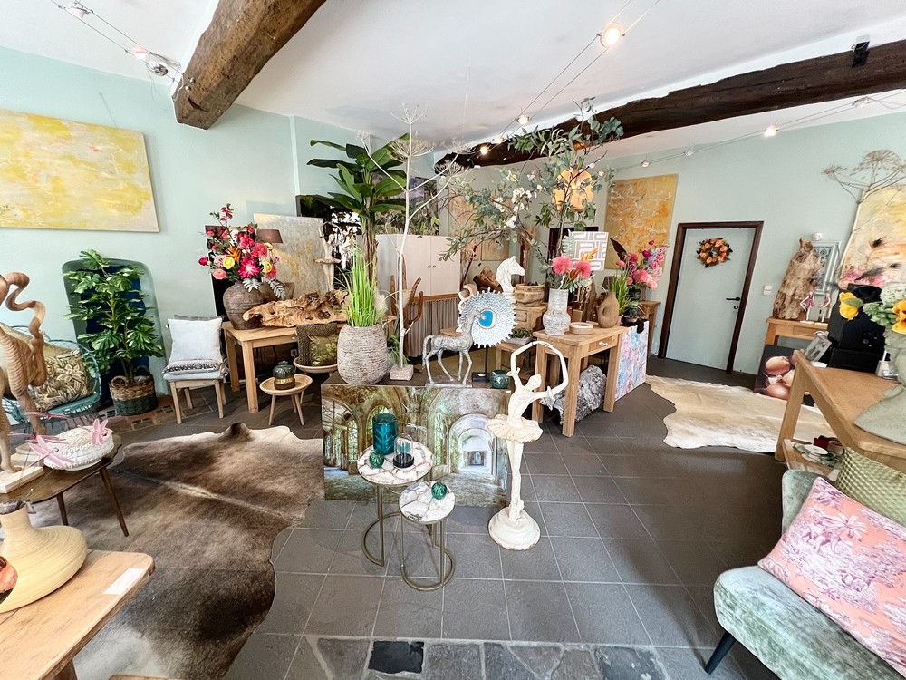 Ruim handelsgelijkvloers in historisch pand in het centrum van Maaseik - foto 3