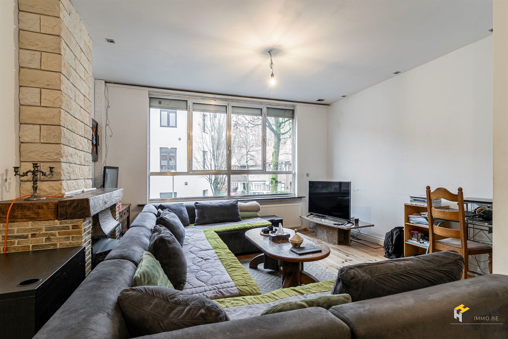 Ruime bel-etage (217 m²) met 2 slaapkamers, 2 badkamers en tuin (85 m²) in Mortsel - foto 2