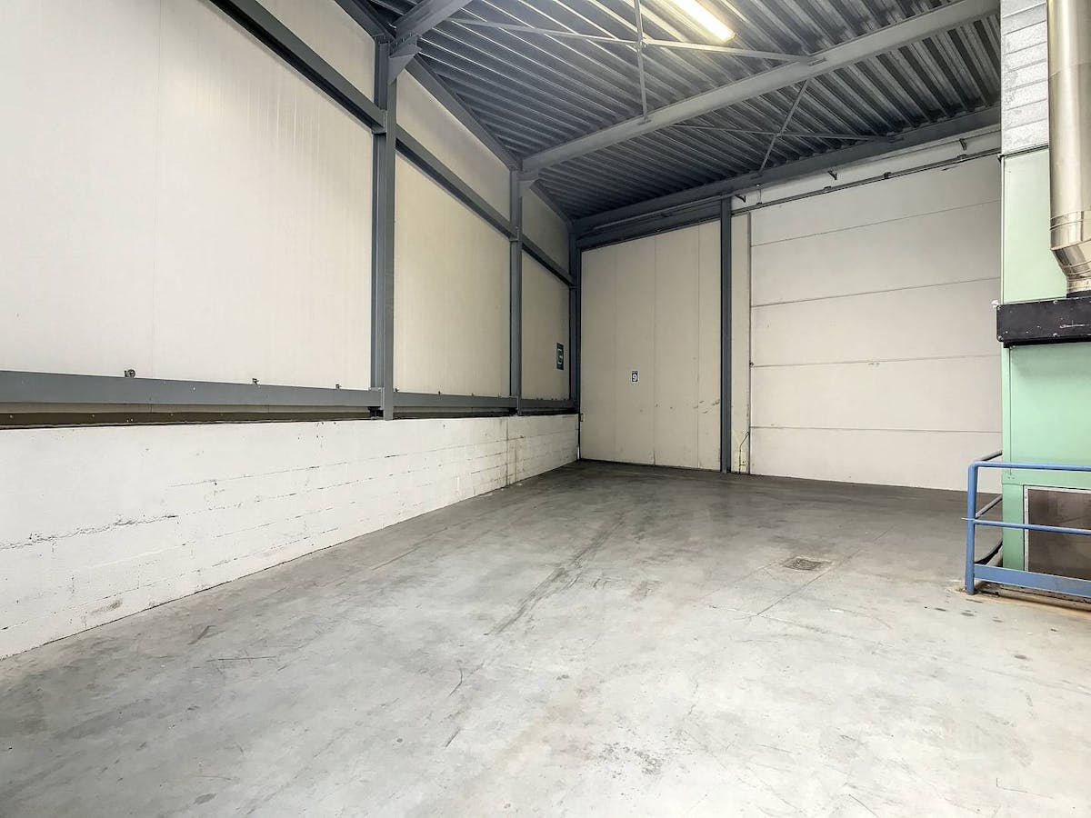 Magazijn te huur van ca. 200 m² in Kuurne - foto 4