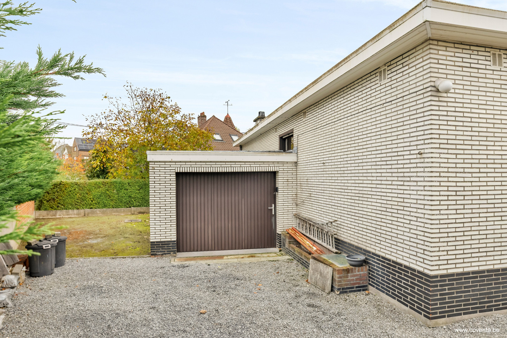 Gelijkvloerse woning met garage en tuin te Harelbeke - foto 4