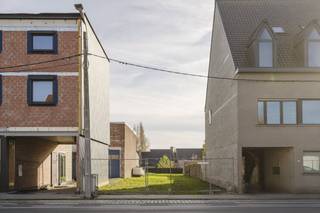 This plot is centrally located in the Menenstraat in Wevelgem. Looking for an opportunity to develop your real estate dream yourself? Request...