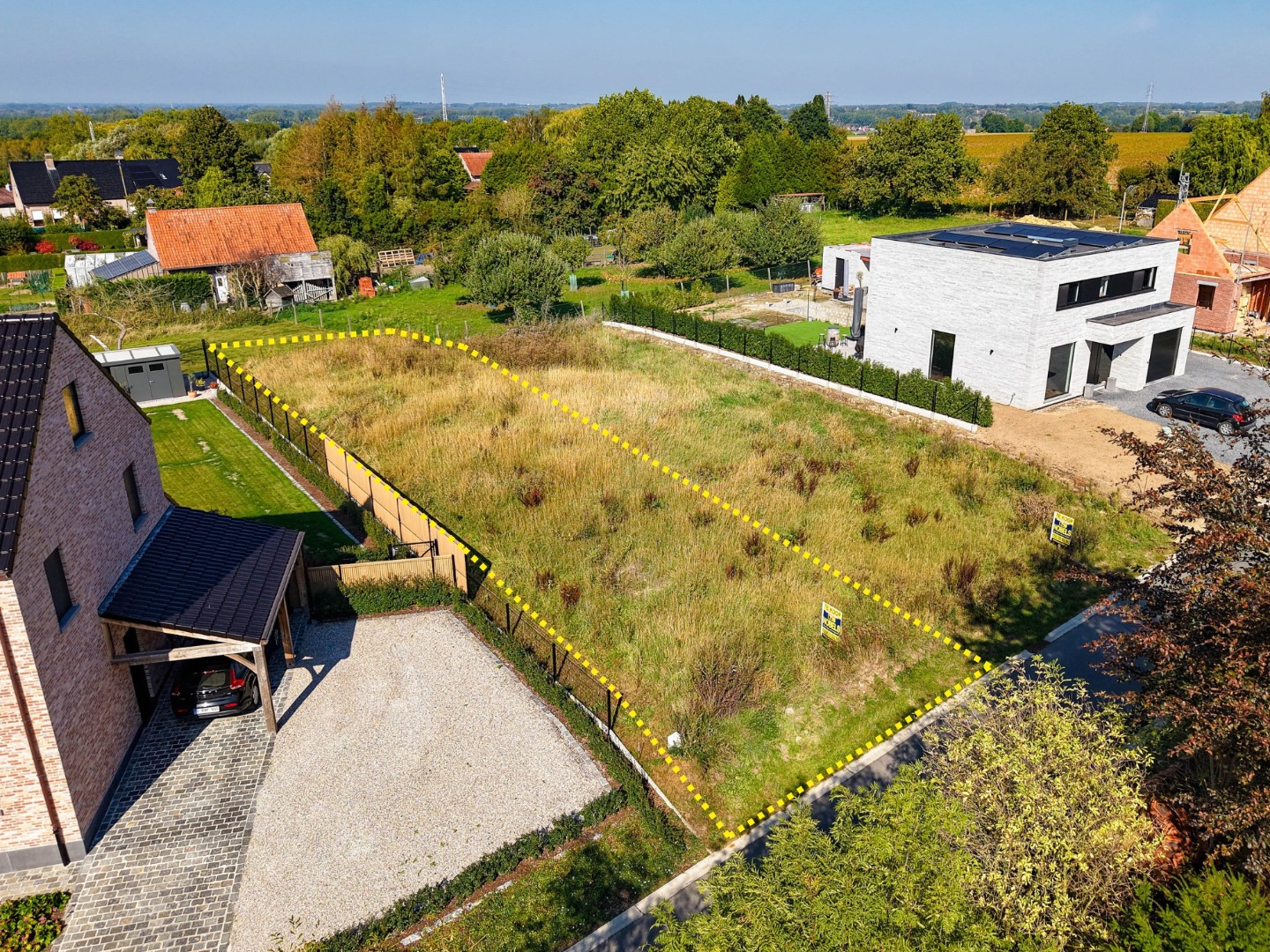 Te koop, bouwgrond voor halfopen bebouwing nabij de top van de Molenberg - foto 1