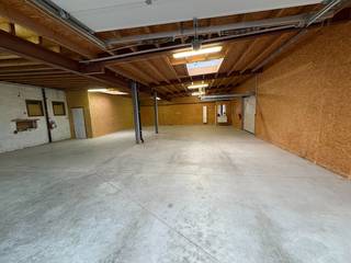 Commercial for rent in Zulte