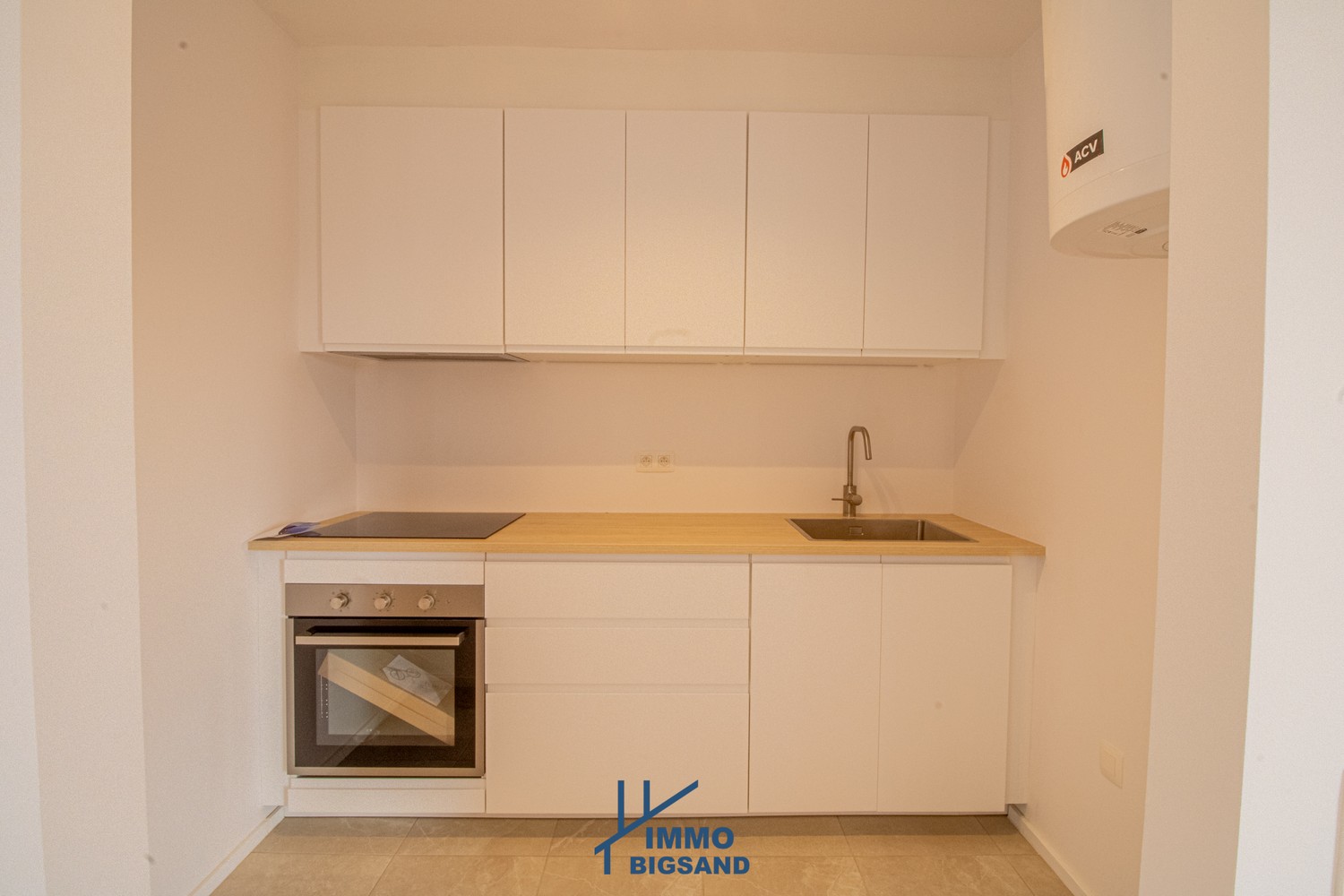 Recent gerenoveerd appartement te huur met garage - foto 4