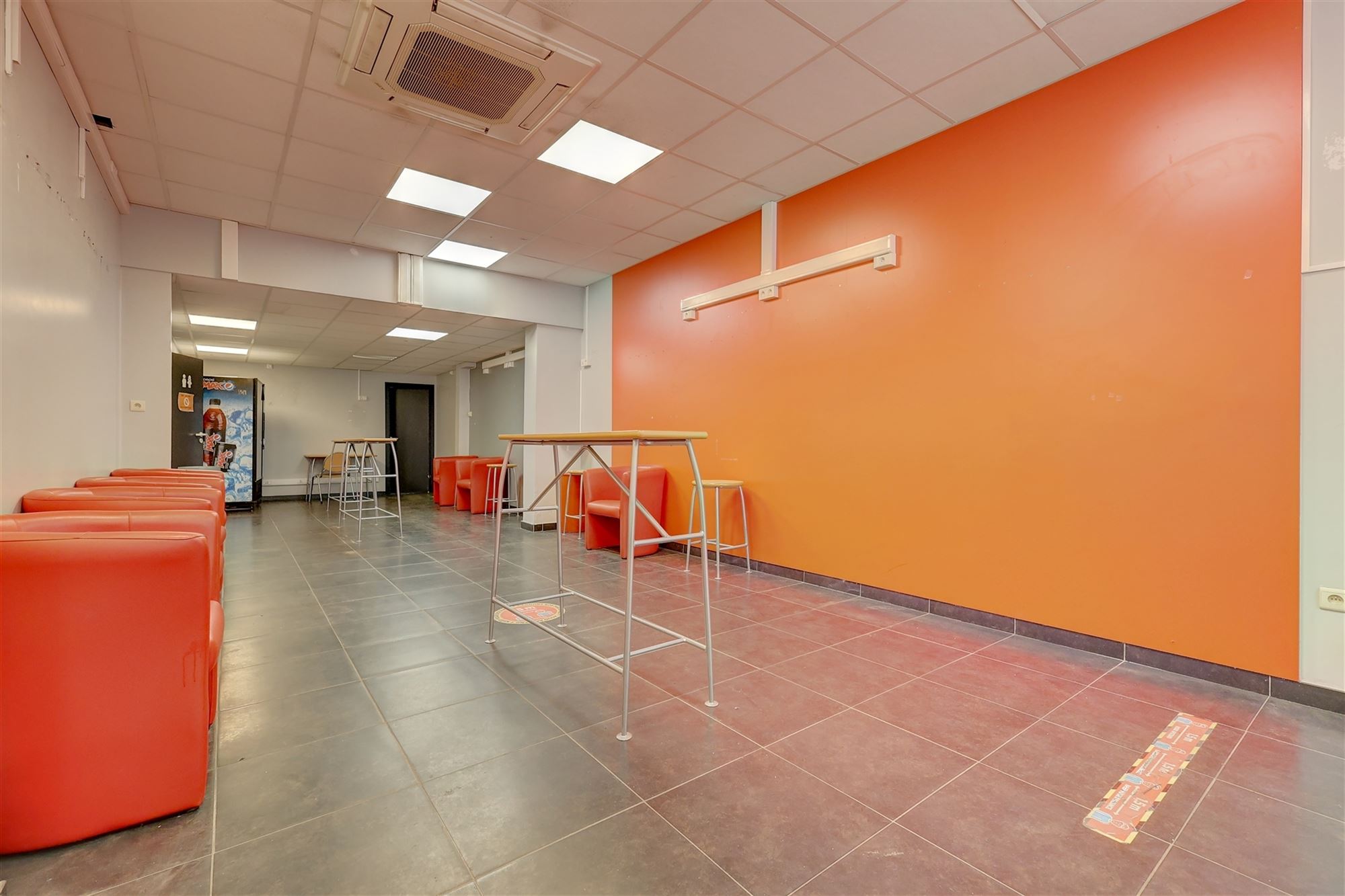 Commercial - photo 5