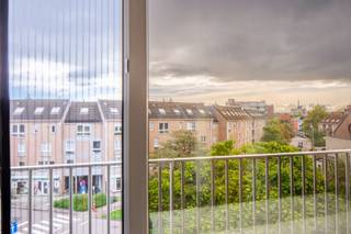 Deze studio is gelegen in de Leuvense binnenstad en werd in 2024 opgefrist. De studio bestaat uit een uitgeruste keuken met voldoende opslagruimte,...