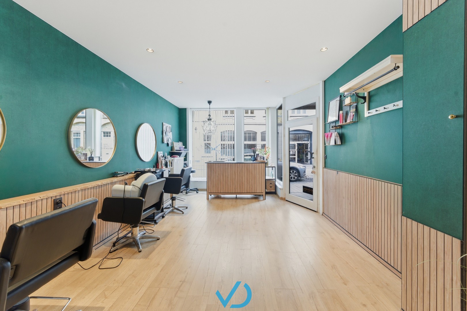Instapklare woning met handelsruimte te koop in centrum Ieper! - foto 4