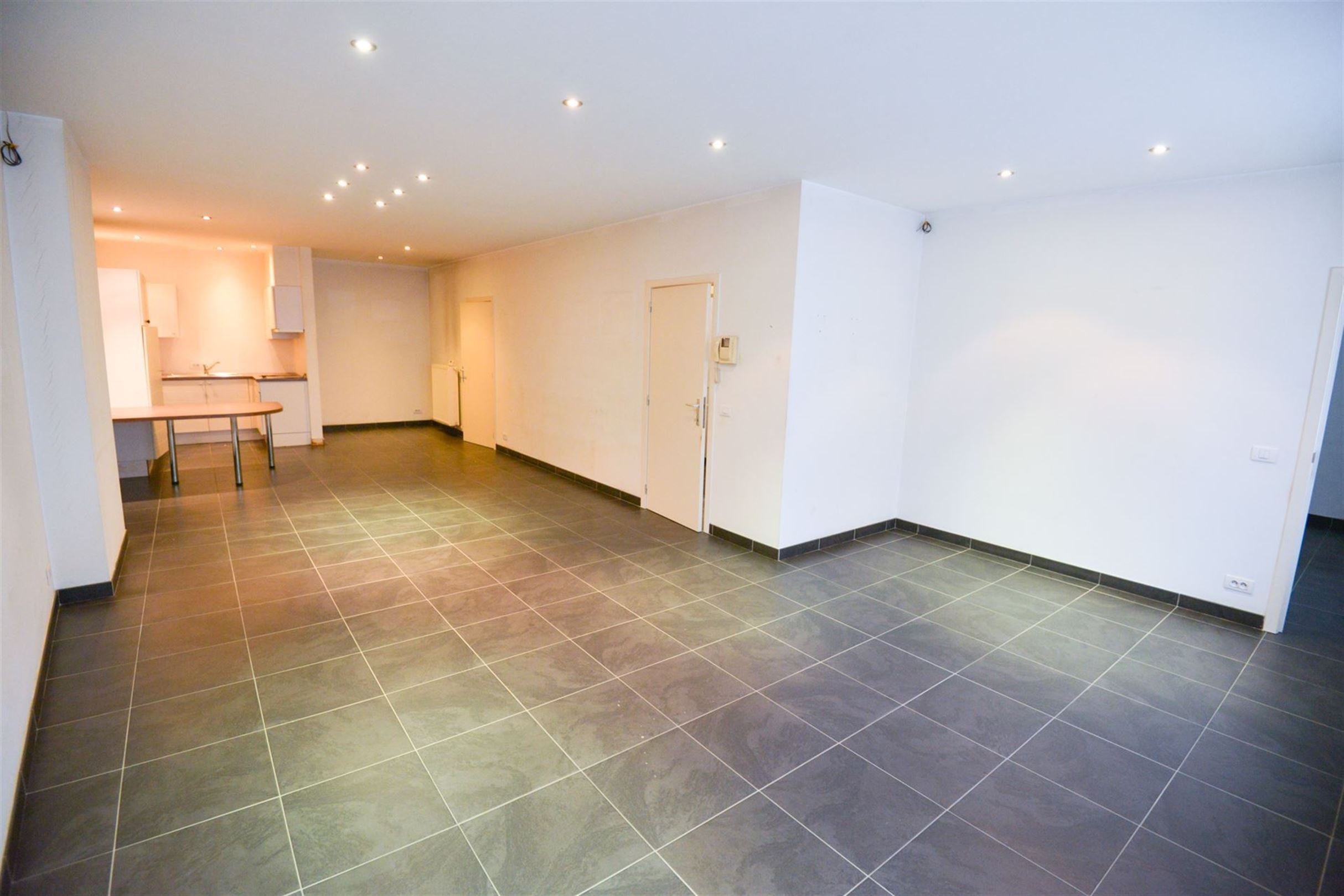 Appartement à louer à Wevelgem avec 1 chambre - photo 1