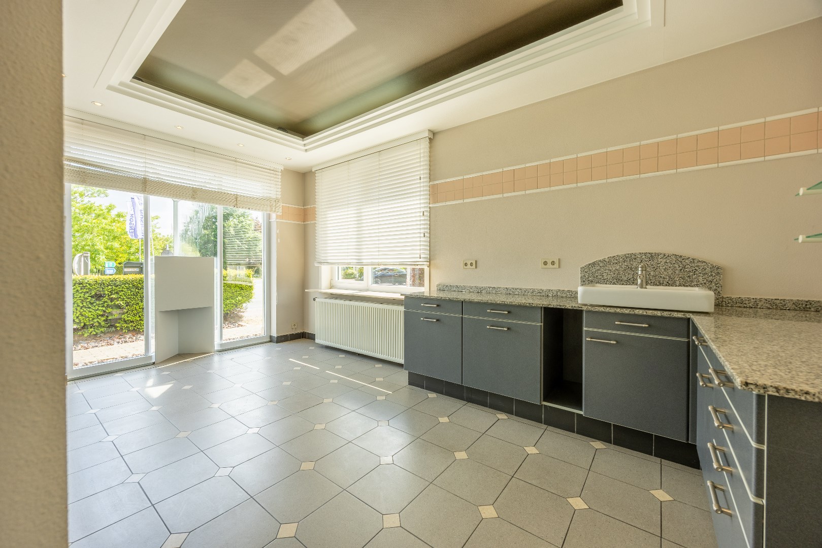 COMMERCIEEL PAND OP TOPLOCATIE IN WAREGEM - foto 4