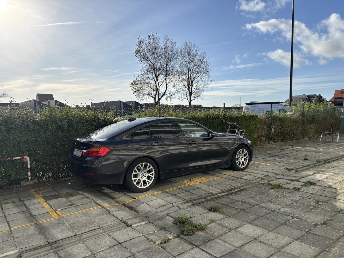 Stationnement à un emplacement privilégié ! - photo 3