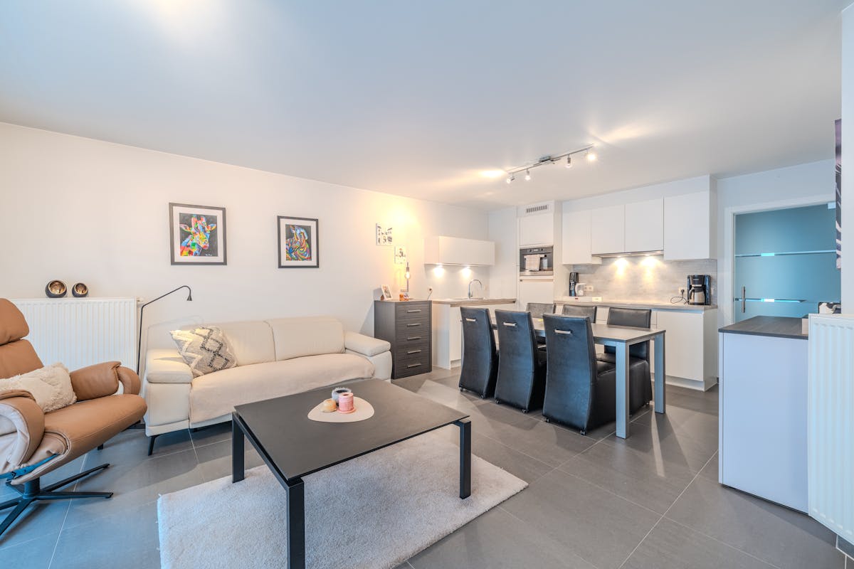 Recent gelijkvloers appartement met 2 slaapkamers en terras! - foto 5