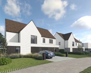 Betreed de wereld van hedendaags wonen met deze moderne halfopen nieuwbouwwoning met inpandige garage, gelegen op een zuidoostelijk georiënteerd perceel in ons groen en verkeersluw nieuwbouwproject CAMPO. Deze eigentijdse woning biedt niet alleen rust en stijl maar ook het comfort van modern design. Met 3 slaapkamers, waarvan 1 met dressing, badkamer met zowel bad als inloopdouche voorziet deze woning in alle behoeften van een gezin. Deze energiezuinige BEN-woning is uitgerust met geavanceerde technologieën, zoals een warmtepomp, vloerverwarming op het gelijkvloers en de verdieping, ventilatie type D met warmterecuperatie, een regenwaterput van 10.000L, zonnepanelen, en meer. Het zuidoostelijk georiënteerde perceel vangt de zon van de vroege ochtend tot de late namiddag op waardoor de buitenruimte ideaal is voor ontspanning. Voor meer informatie en om deze moderne woning te ontdekken, bel Ewout op 0497 588 888 of stuur een e-mail naar contact@huysmanbouw.be. Laten we samen de deur openen naar jouw nieuwe thuis - VERKOOPPRIJS: € 628.451 excl.BTW, excl.registratie en andere belastingen - € 735.385 incl.21% BTW, excl.registratie en andere belastingen.