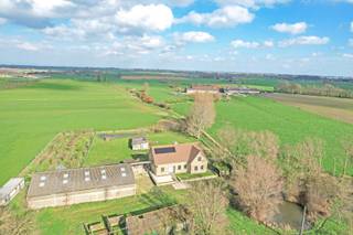 KIJKDAG ZATERDAG 21/03 VAN 10U TOT 12U! (graag vooraf inschrijven) Recente open bebouwing (2019) op een perceel van maar liefst 44.888 m², rustig...