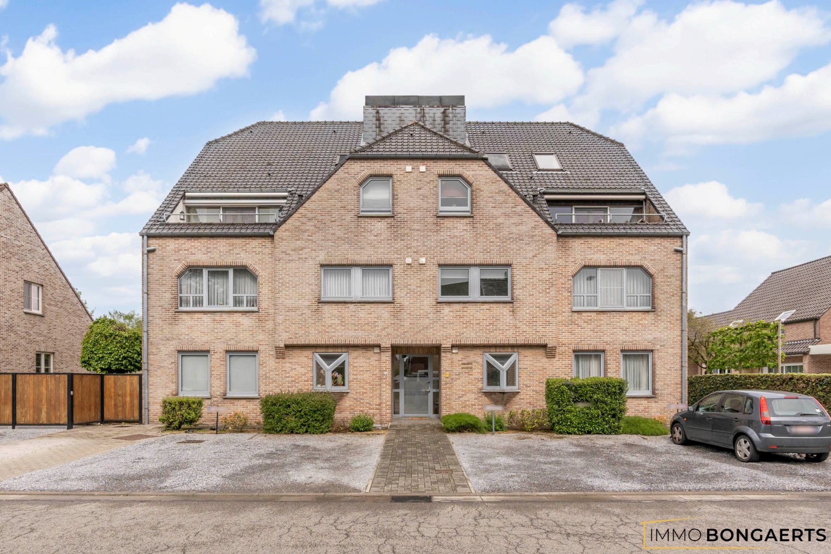 Apartment for sale in Maasmechelen with 1 bedroom - photo 1