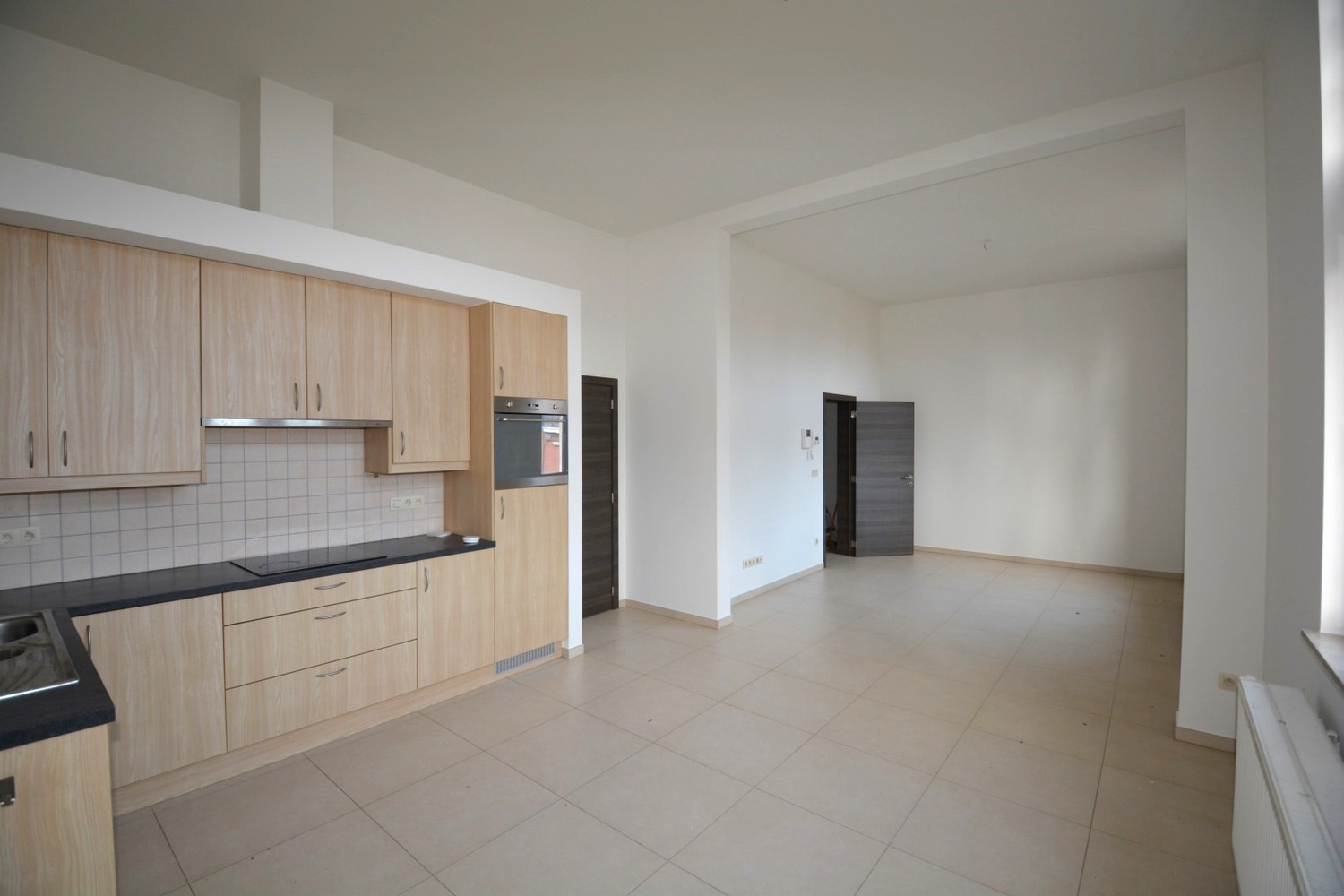 CHARMANT APPARTEMENT MET 1 SLK EN AUTOSTAANPLAATS! - foto 2