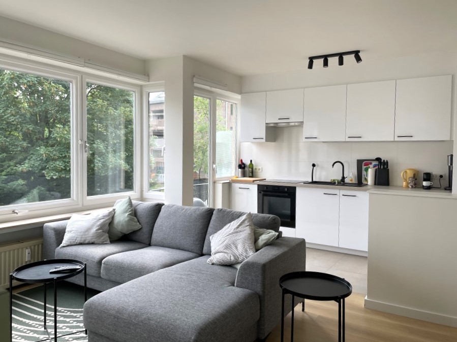 Lichtrijk - gerenoveerd hoekappartement MET garagebox - foto 4