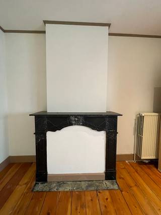 <span><strong>**ACADEMIEJAAR 2025-2026 - ENKEL STUDENTEN/STUDENTS ONLY - TWEEDE SEMESTER**</strong></span><br /><br />In de Blijde Inkomststraat bieden we nog enkele kamers met eigen douche aan! De keuken en toiletten worden gedeeld met de andere studenten in het gebouw. <span>Niet alleen de leuke ligging van het pand is een troef maar ook de faciliteiten in de nabijheid zijn mooi meegenomen. Supermarkten, scholen, campussen, aula’s, faculteiten, printshops, apotheek… op wandel/ fietsafstand.<br /><br /><span><strong>Meer informatie of een bezoek ter plaatse: verhuur@connect-immo.be </strong></span></span><br /><br />Huurprijs: €575 + €100 (water, elektriciteit, verwarming en internet)<br />* exclusief studententax