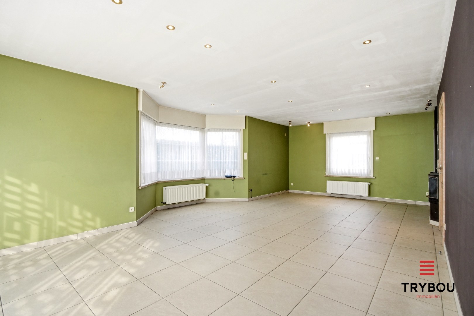 Ruime halfopen woning met 5 slaapkamers te koop in Werken met garage en ruime tuin! - foto 5