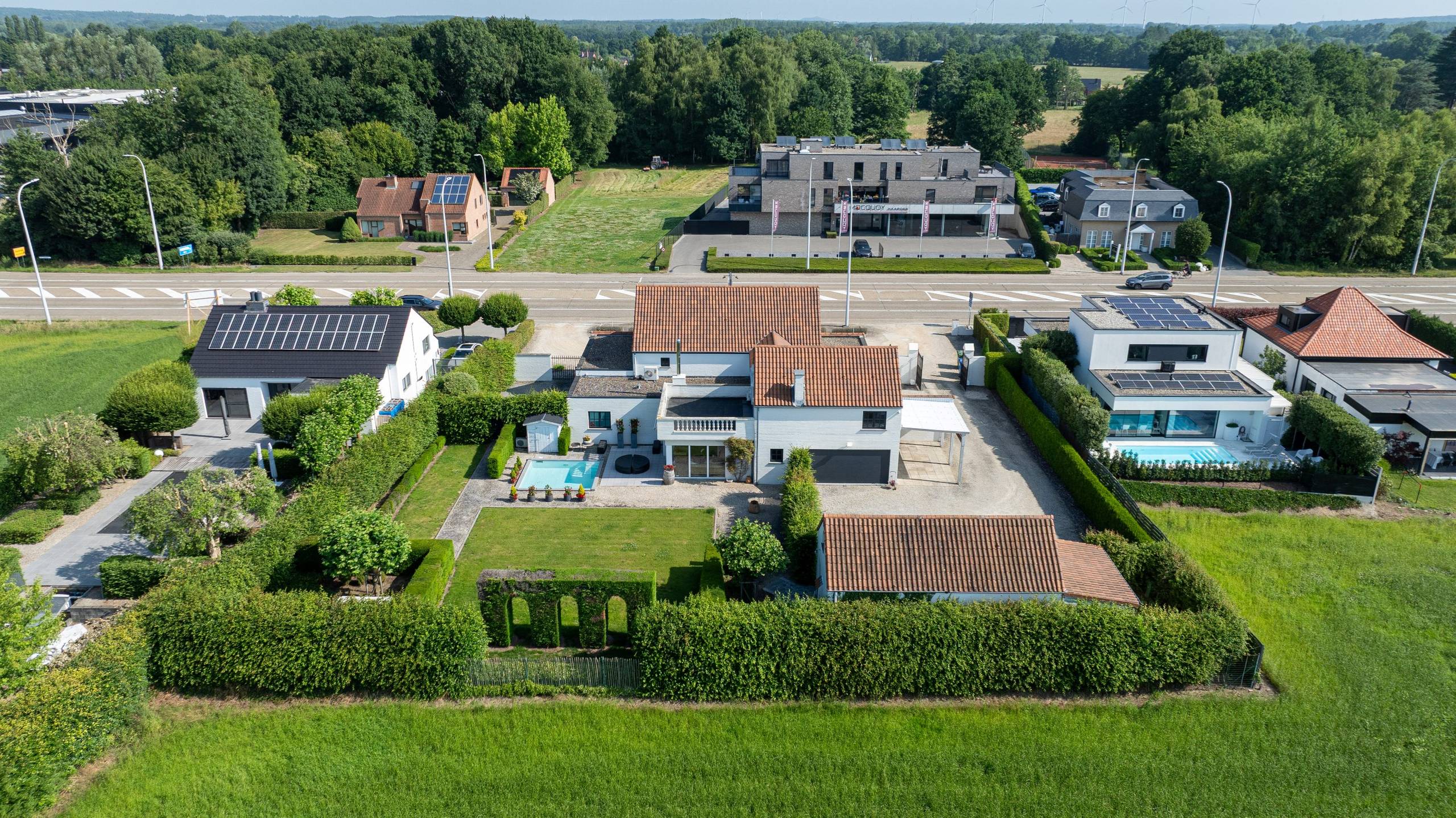 Ruime commerciële winkelruimte van 485m2 gelegen op een top zichtlocatie te Spalbeek. - foto 4