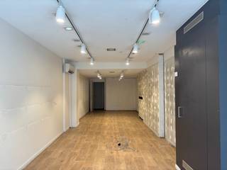 In de Ooststraat te Roeselare bevindt zich dit handelspand te huur van ca. 70m² gelegen in het beste stuk van de winkelstraat. In de nabijheid...