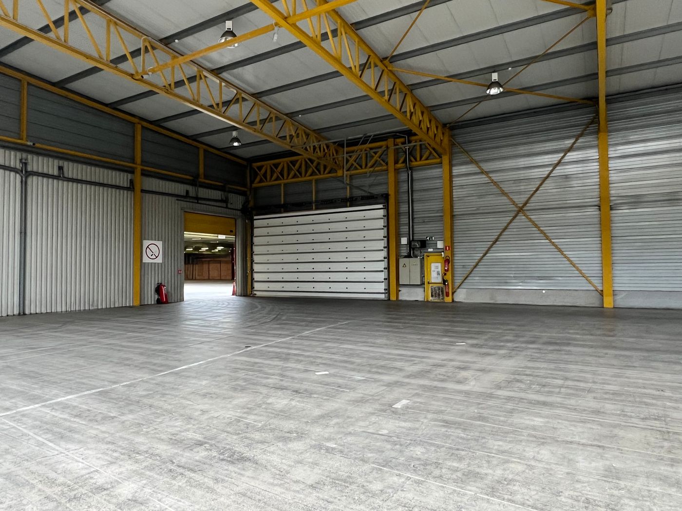2.730 m² OPSLAGRUIMTE met 915m² buitenstockage TE HUUR - foto 5