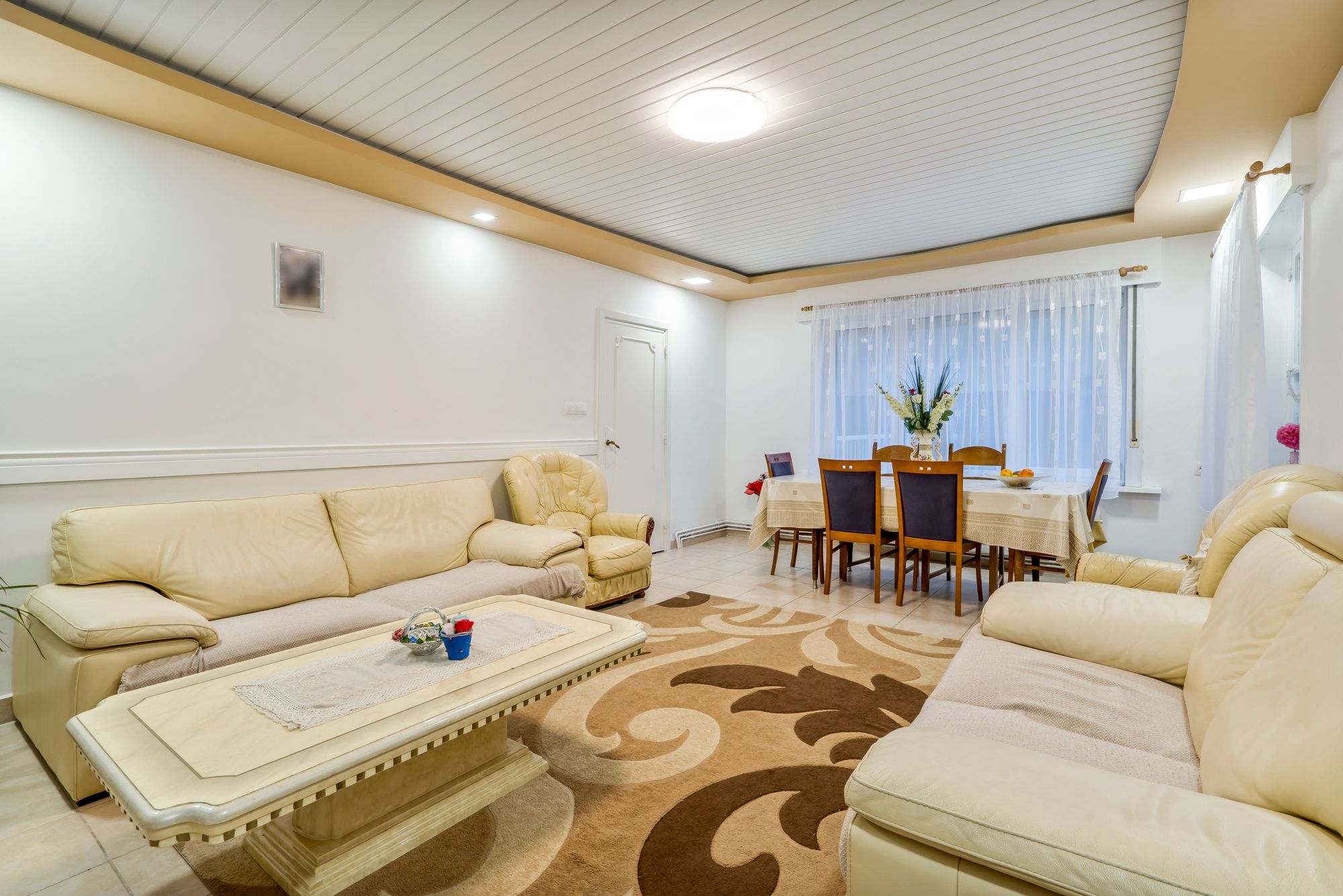 Ruime open bebouwing met 4 slaapkamers nabij centrum Eeklo. - foto 4