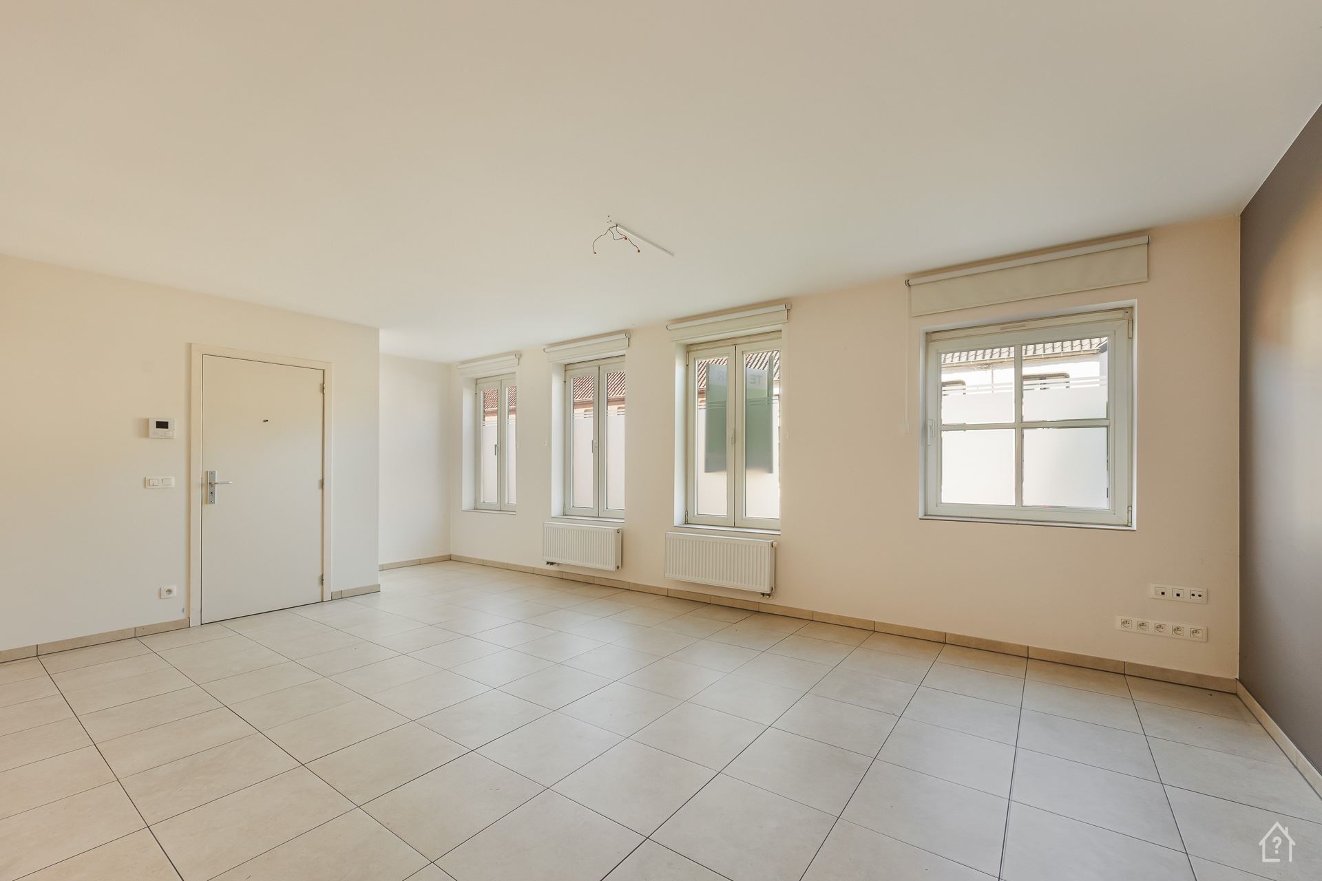 appartement de 2 chambres à coucher avec jardin privé et 2 parkings - photo 4