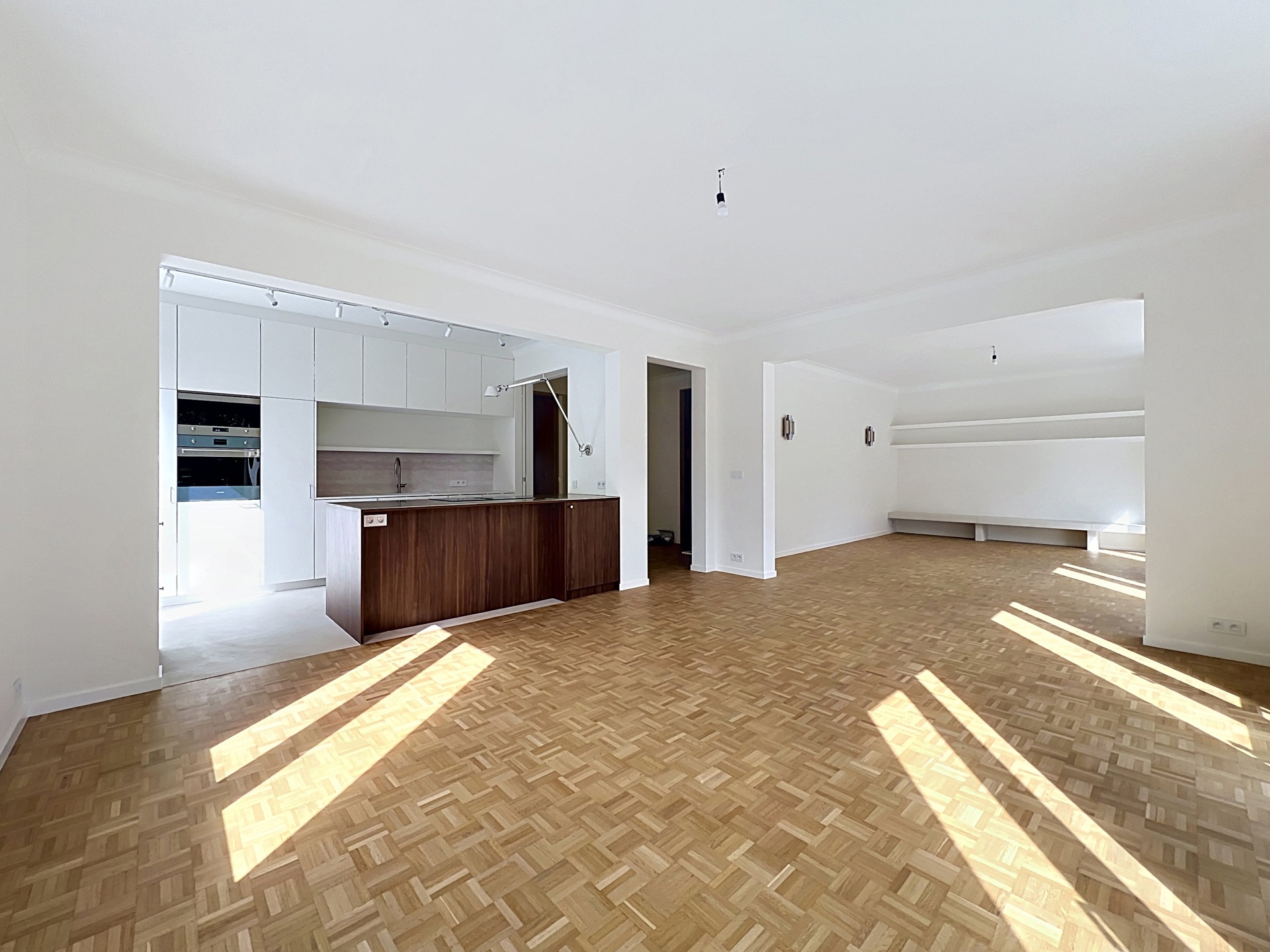 Apartment for rent in Brussels with 4 bedrooms - photo 1