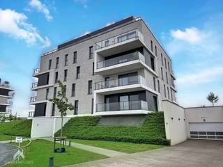 Stijlvol en recent appartement gelegen op een toplocatie nabij alle voorzieningen, terwijl u tegelijk geniet van rust en privacy in een...