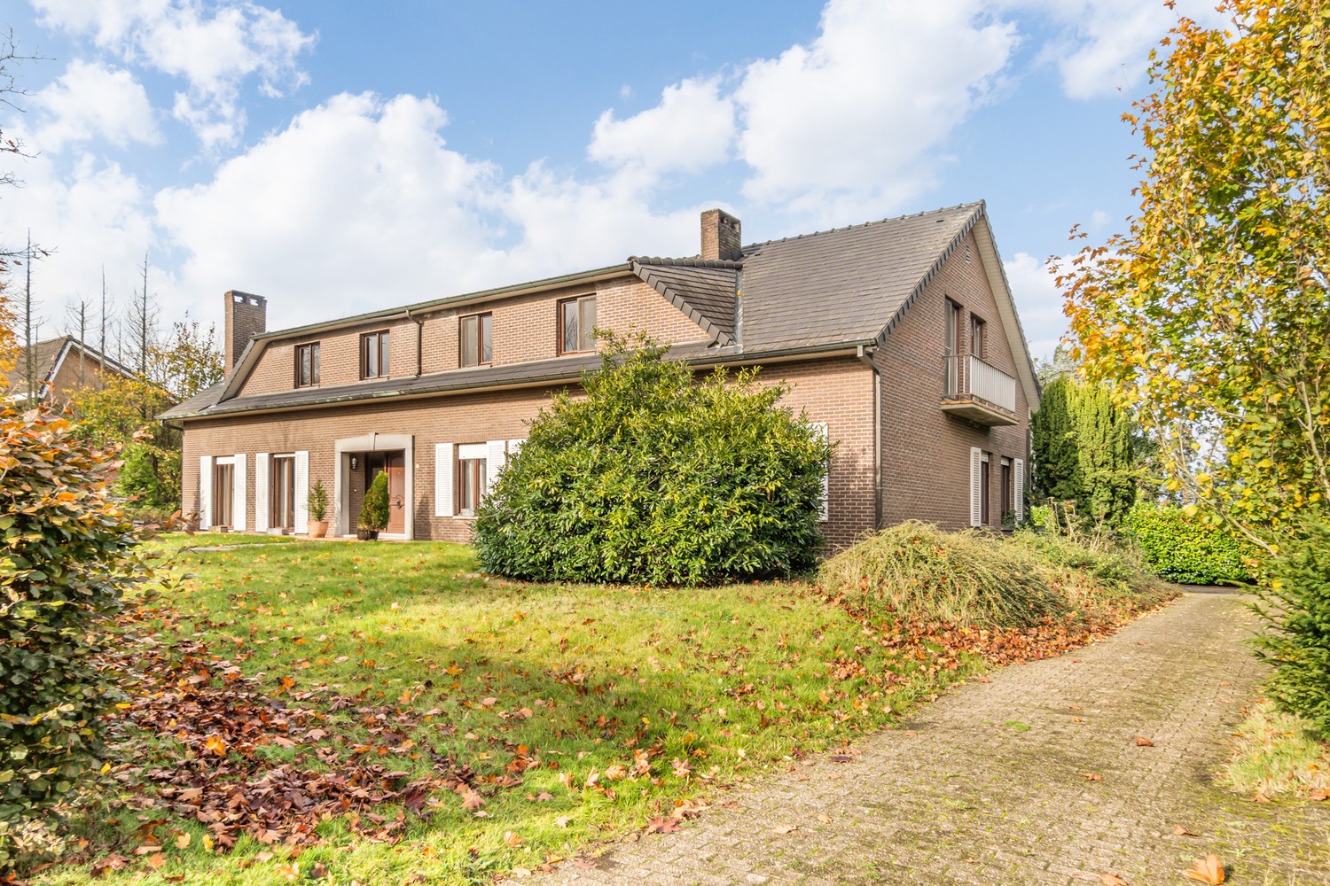 Maison à vendre à Opglabbeek avec 7 chambres - photo 1