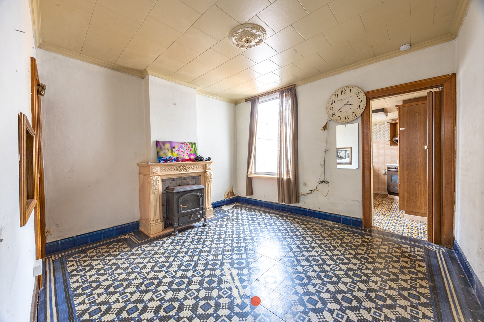 Centraal gelegen renovatiewoning met mogelijkheid tot 3 slaapkamers - foto 4
