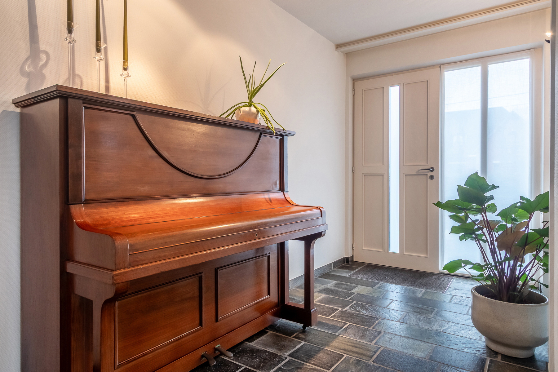 Instapklare splitlevel woning met 4 slaapkamers op 8a79 - foto 3