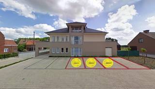 LAATSTE autostaanplaats te koop met ruimte voor 1 wagen.De autostaanplaats(en) bevinden zich langs de Markegemsesteenweg te Dentergem.Voor meer...