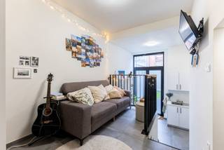 Bent u op zoek naar een gelijkvloers appartement met 1 slaapkamer en stadstuin? Dan is dit luxueus afgewerkt appartement precies wat u zoekt!Dit...