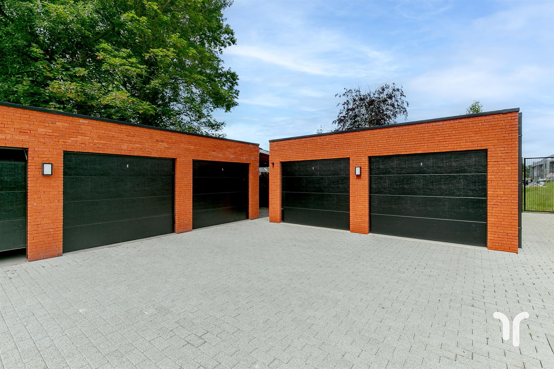 Centraal gelegen nieuwbouw garage in een kleinschalig project. - foto 4