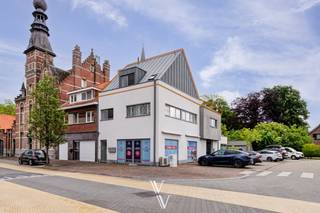 Leuk appartement in centrum Zandhoven met groot terras!Dit duplex appartement is gelegen in het centrum van Zandhoven, op wandelafstand van de...