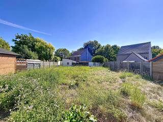 Deze bouwgrond is niet alleen een solide investering maar ook de perfecte start voor wie een kwaliteitsvolle levensstijl wil combineren met...