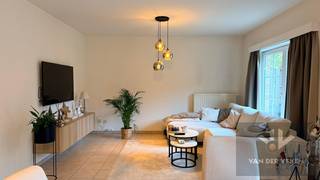 Deze woning is beschikbaar vanaf 1 februari 2026! Parkeermogelijkheid inpandige garage!Deze halfopen bebouwing biedt een comfortabele en warme thuis...