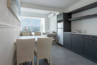 Deze Penthouse is instapklaar en wordt verkocht op een M Preview op Zaterdag 05/07 van 10u-13u wees er tijdig bij om je tijdslot te reserveren op...