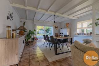 RESSEGEM - Ontdek deze charmante woning in fermettestijl, idyllisch gelegen op een residentiële locatie in het landelijke Ressegem. Hier geniet je...